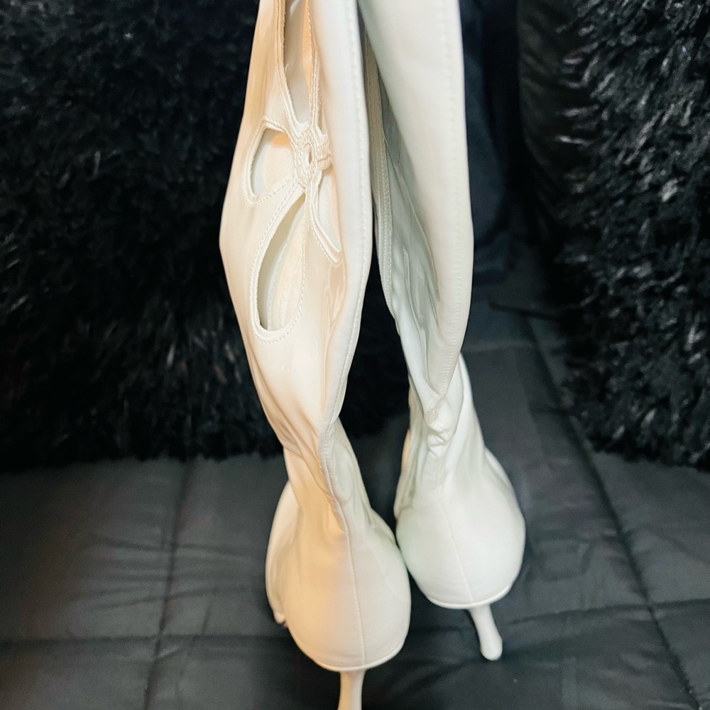 Leg Avenue Vintage Style Boots - Picture 7 of 8